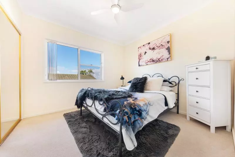 Spacious Leafy Premium Two Bedroom Apartment