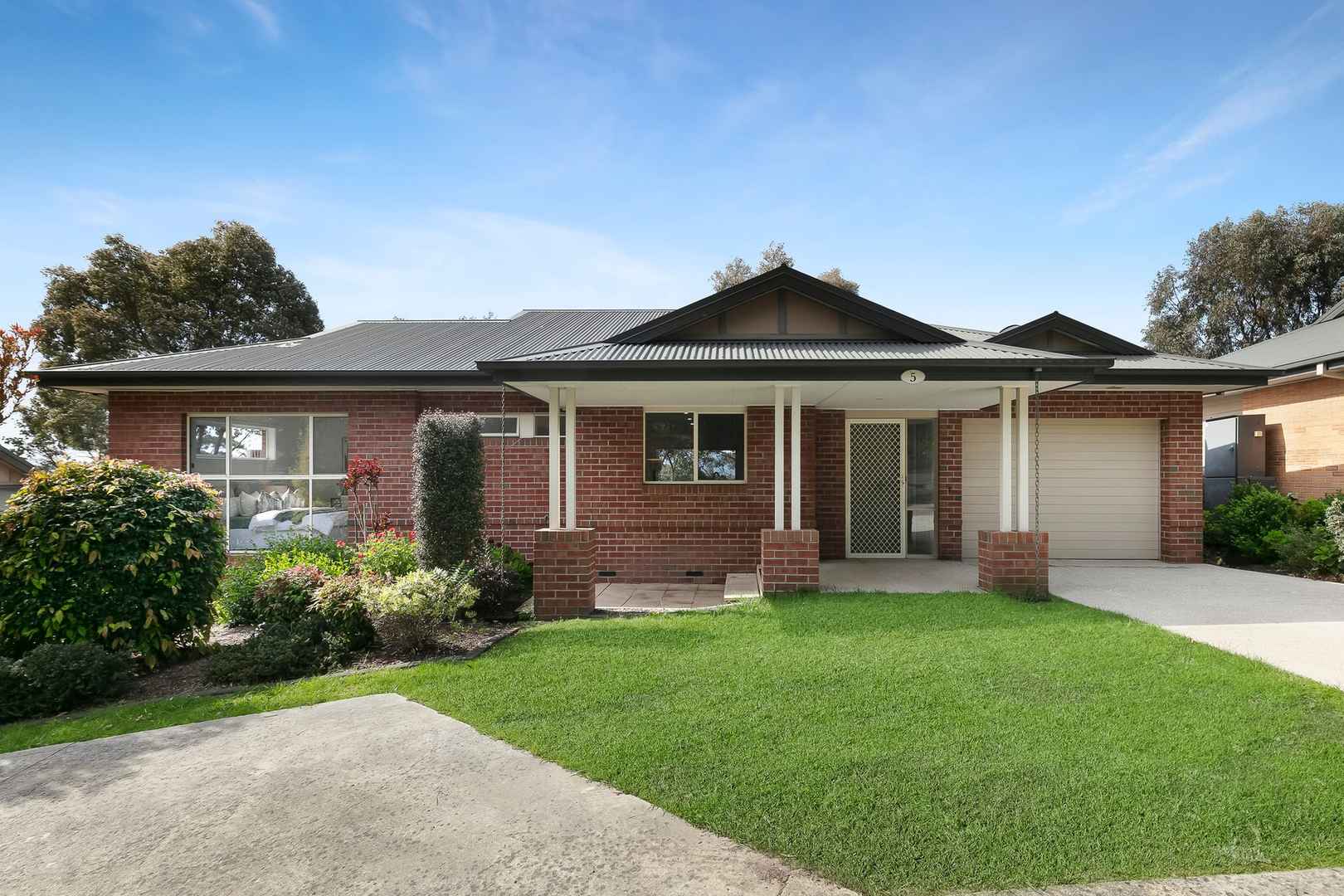 Stylish Retirement Living in a Peaceful Setting