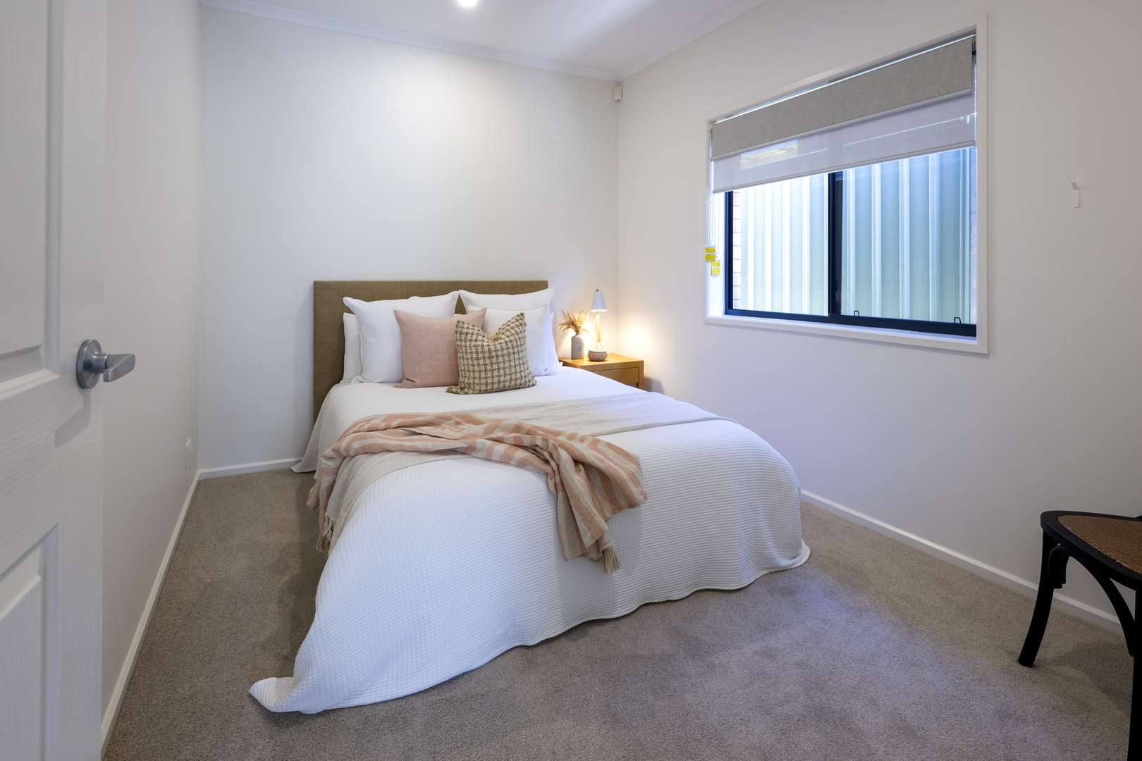 Eldercare Elmwood Grove: stunning three-bedroom villa with garage