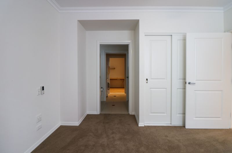 UNDER OFFER 2 Bedroom plus study nook Beauty so Private & Tranquil!