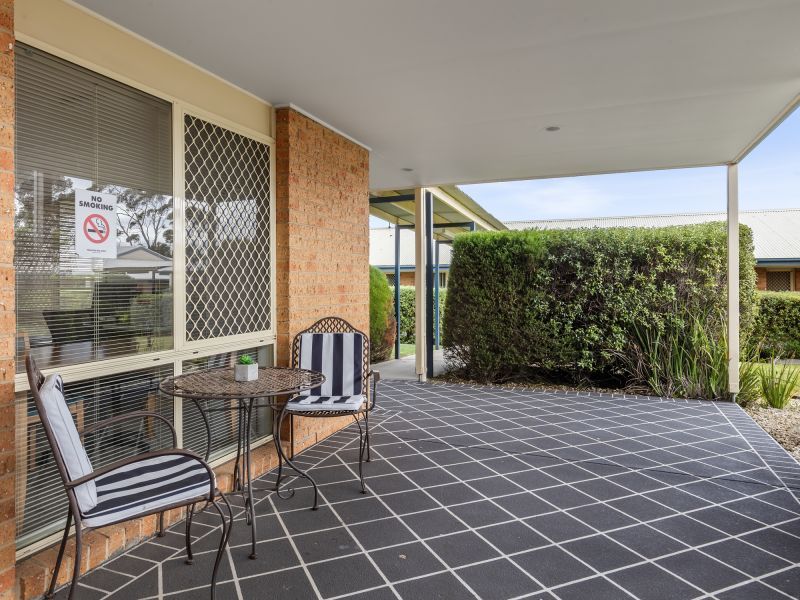 Single Self-Catered Unit – Rent in Seniors Community