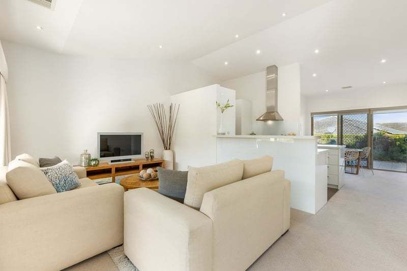 Corner Villa with Space to Relax