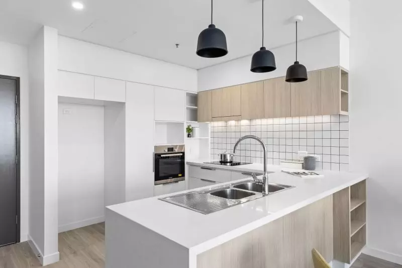 Spacious and bright one-bedroom apartment