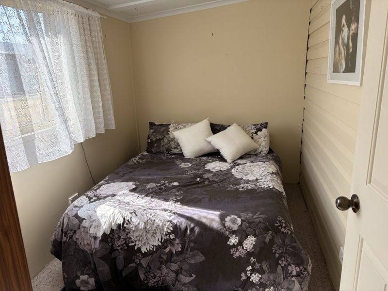 Beautiful 2 bedroom with home.