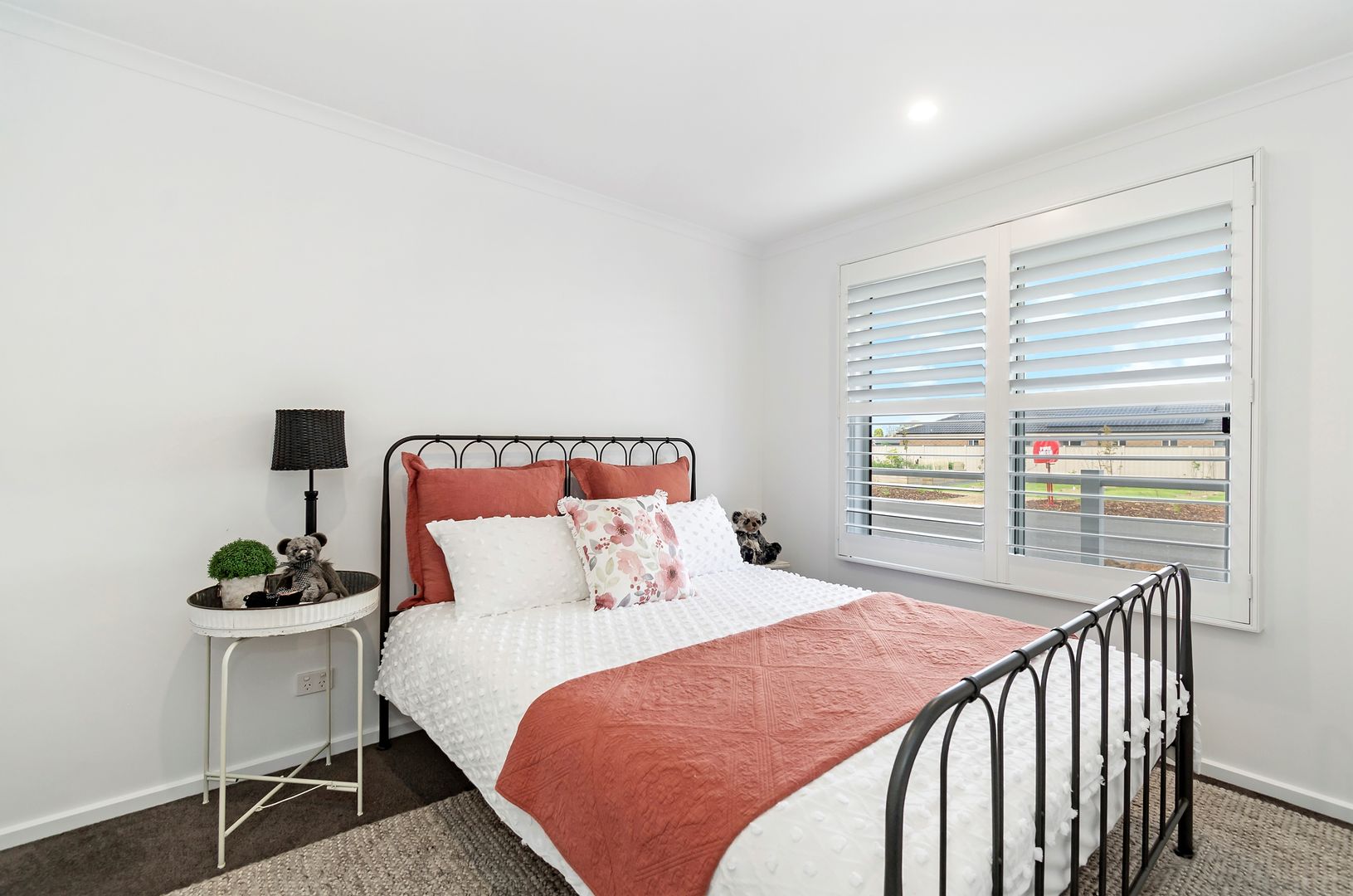 Practical Living, Thoughtful Style