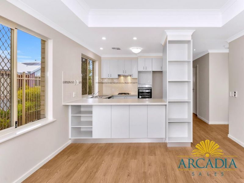 ARCADIA WATERS MANDURAH - Light & Bright, Carol 02 Design