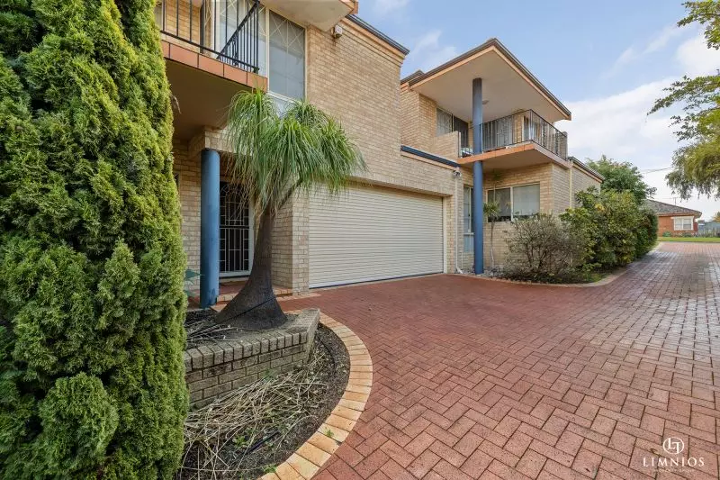 Top Of The Hill With City Views!