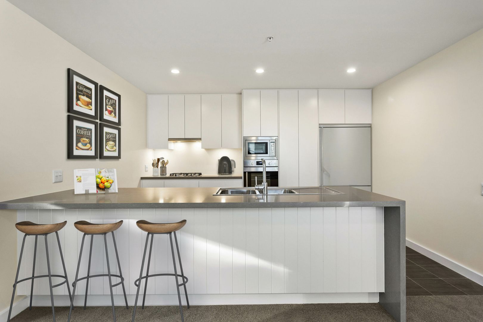 Spinnaker Apartments