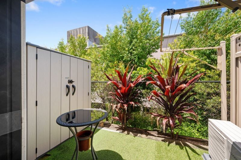 Rent in Seniors Community – Self-catered unit with kitchenette