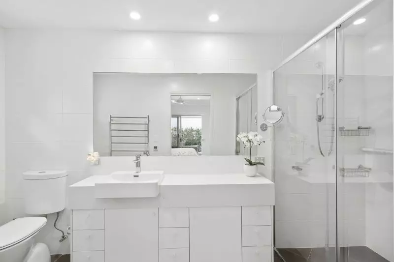 Site 200 - Established Heron