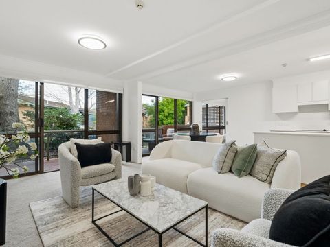 A Peaceful Villa Steps From the Community