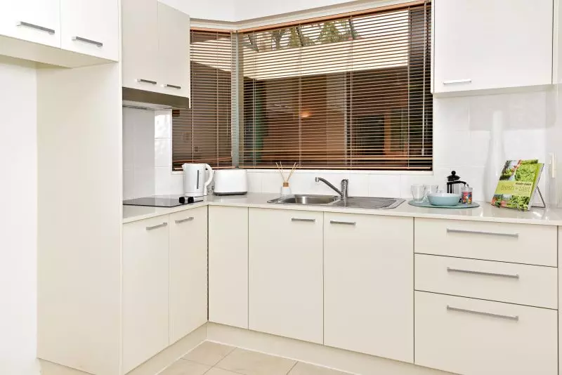 Popular fully refurbished north facing first floor apartment