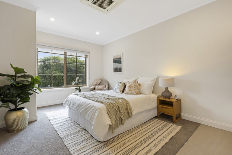 Delightful and freshly renovated studio apartment with services