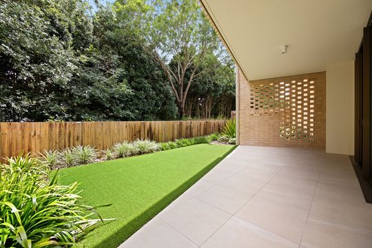Last Ground Floor Apartment with Courtyard.