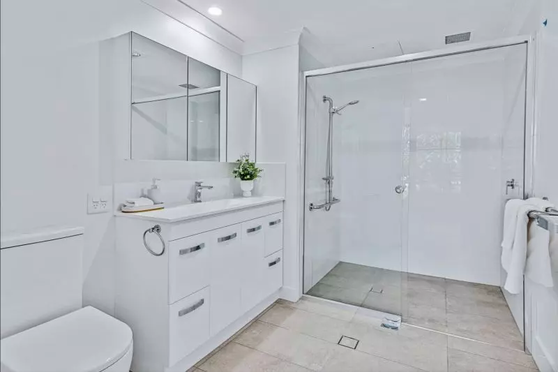 1-bedroom relaxed living surrounded by greenery