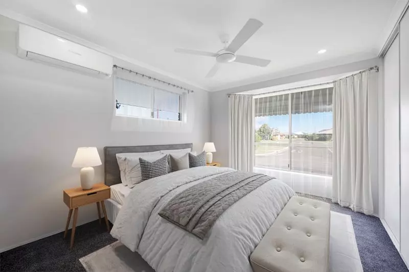 Stand alone villa, ready now!