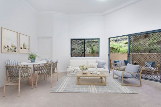 Spacious two-bedroom ground floor apartment