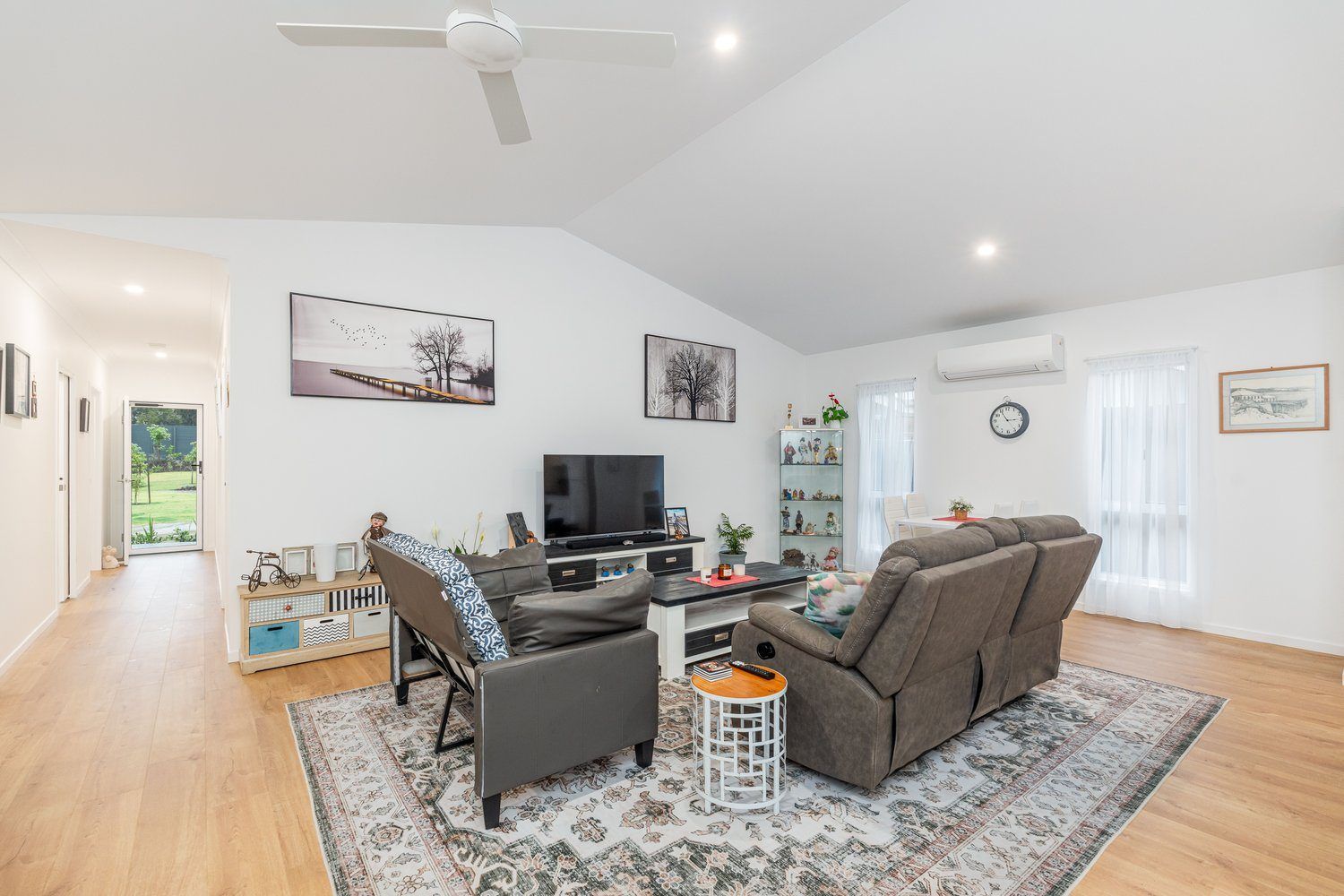 Stylish Home with Extras
