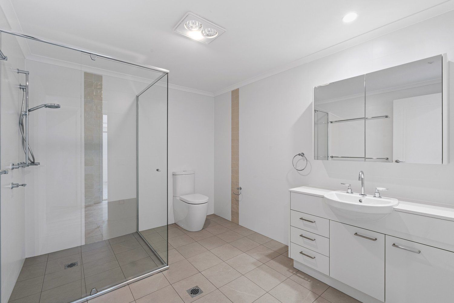 Stylish Two-Bedroom Villa at Glenhaven Green