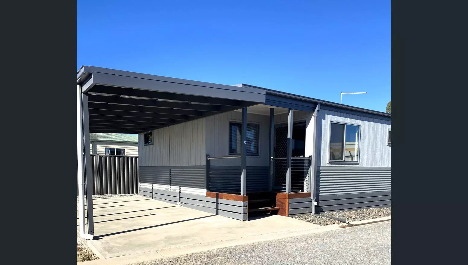 Benalla Tourist Park - BRAND NEW HOME!
