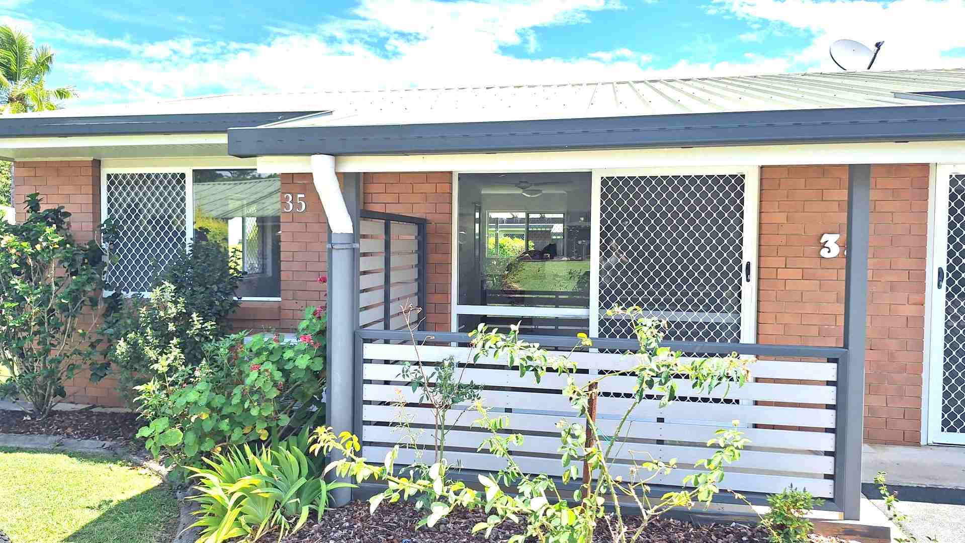 Quiet Cul-De-Sac Location