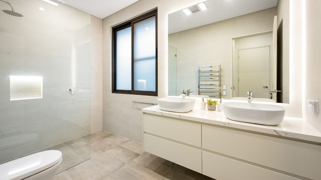 ELEGANT LUXURY RETIREMENT - Villa 32 MARSTON LIVING GALSTON