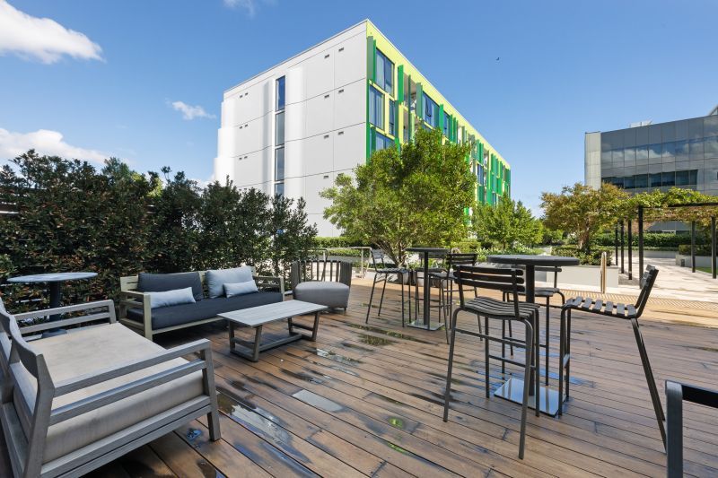 We've done all the work for you to move in Straight away at this Perfect Location!