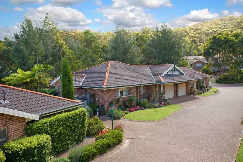 Under offer- Abundant space and light with elevated views