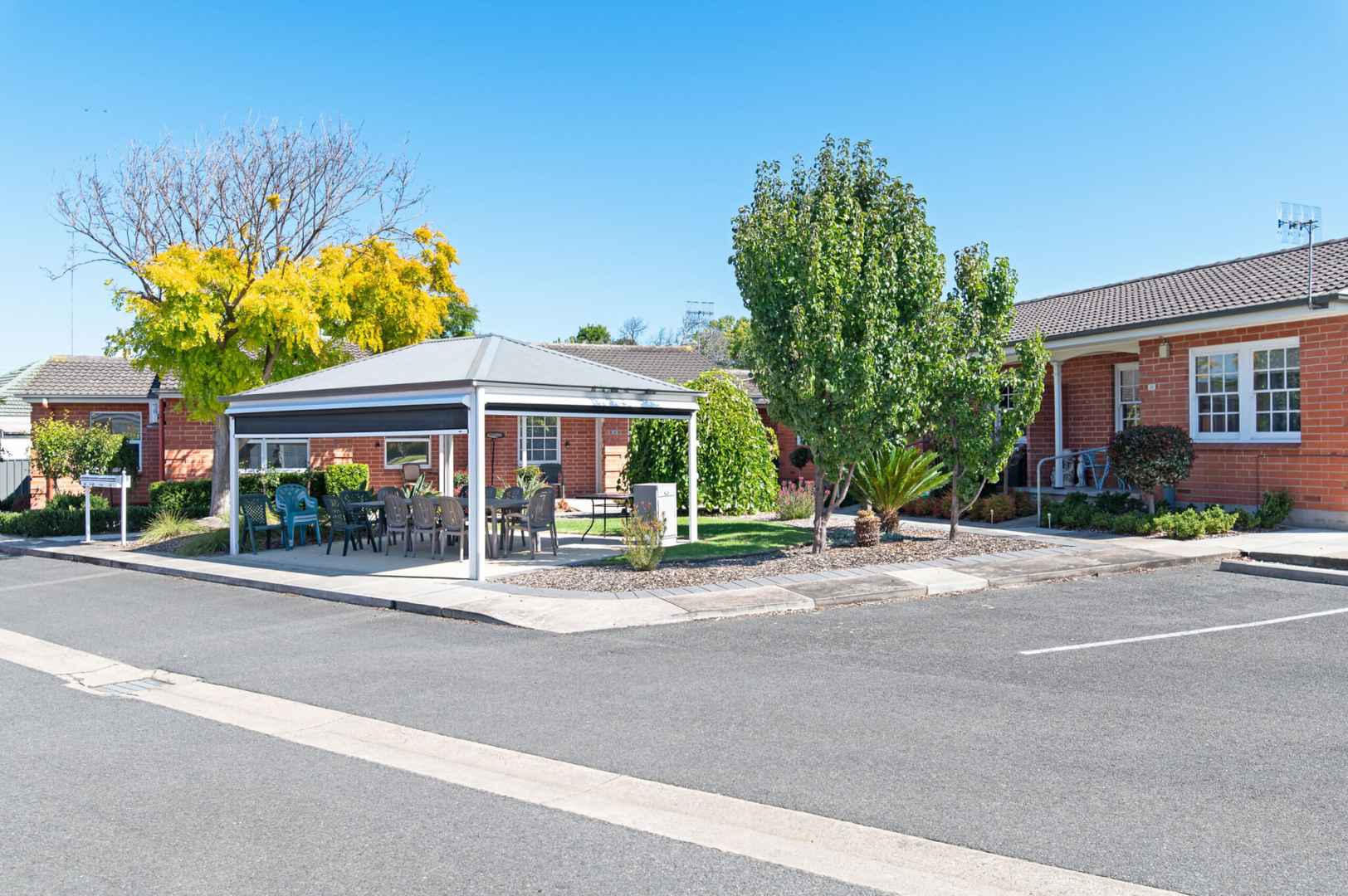 Are You Aged 65 Years Or Older And No Longer Working Fulltime? Where Comfort Meets Convenience In Retirement 