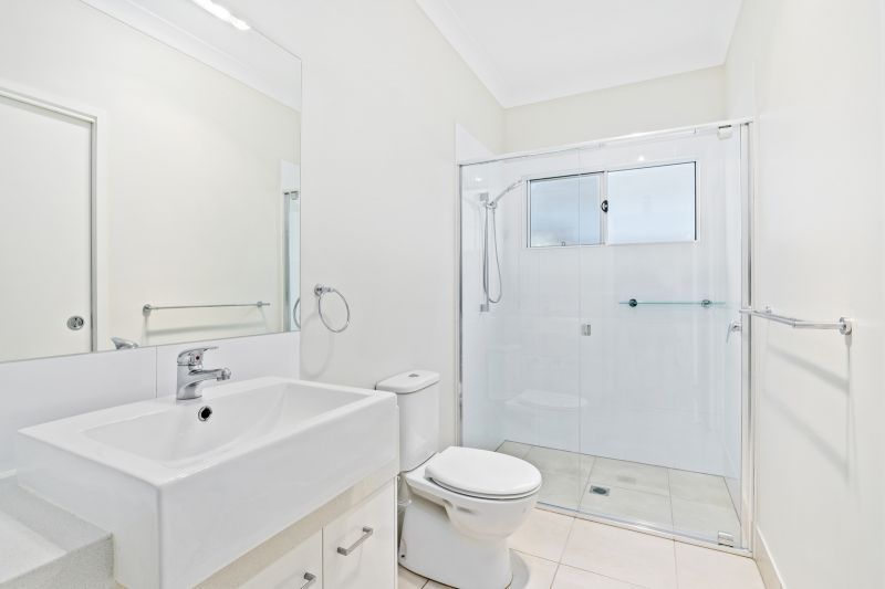 Private and Peaceful Home - with Breathtaking Views!