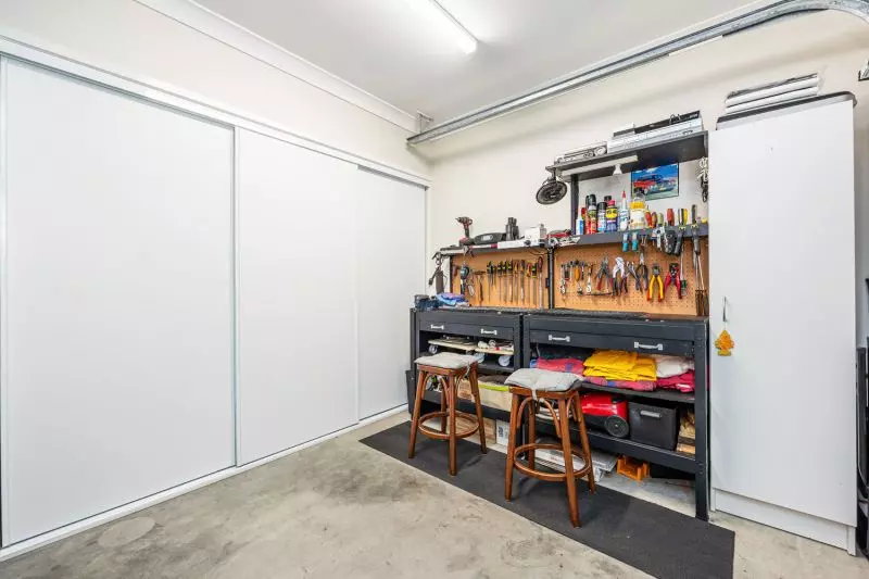 Stunning Tropical Hideaway!