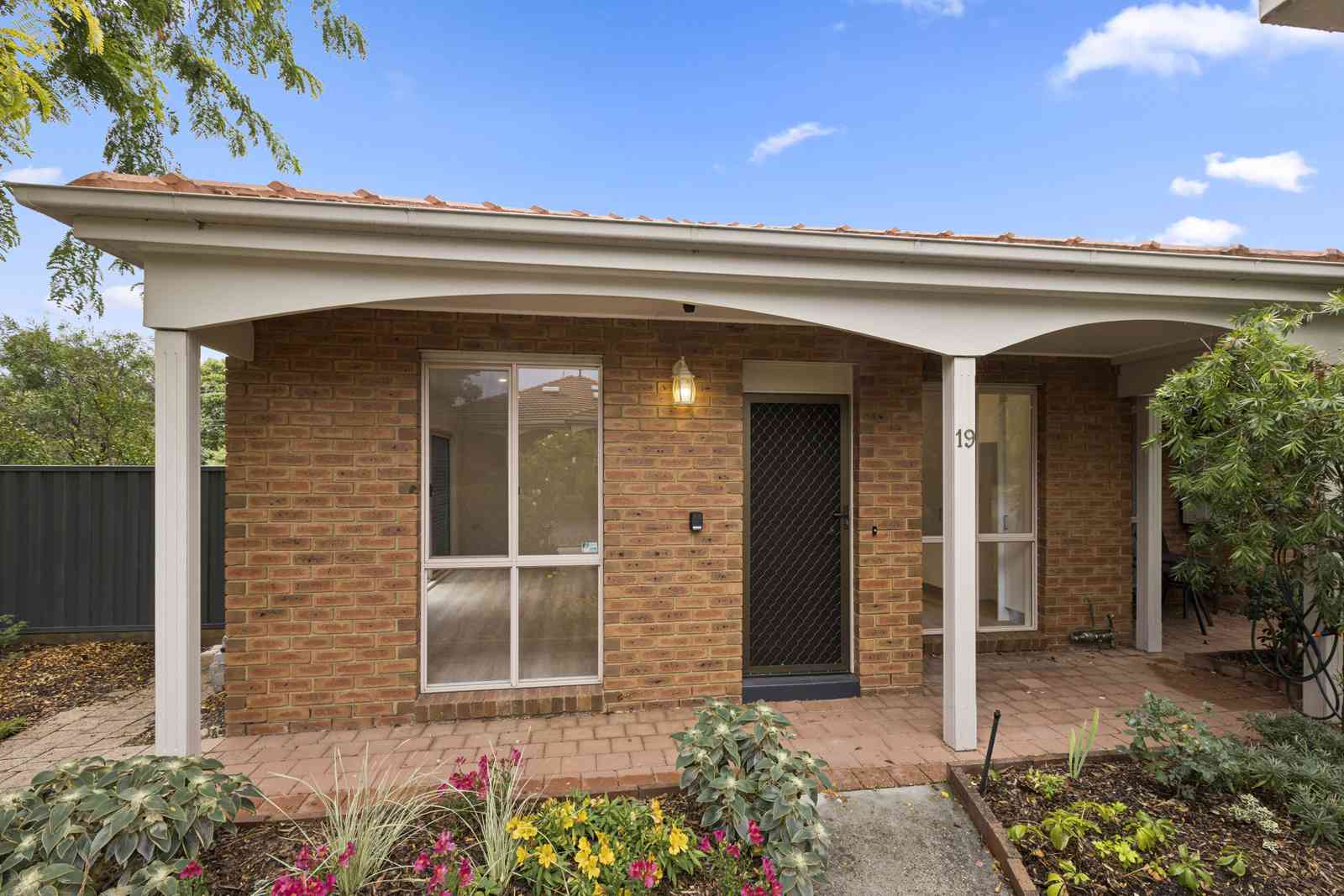 19/100 Station Street Burwood, VIC 3125