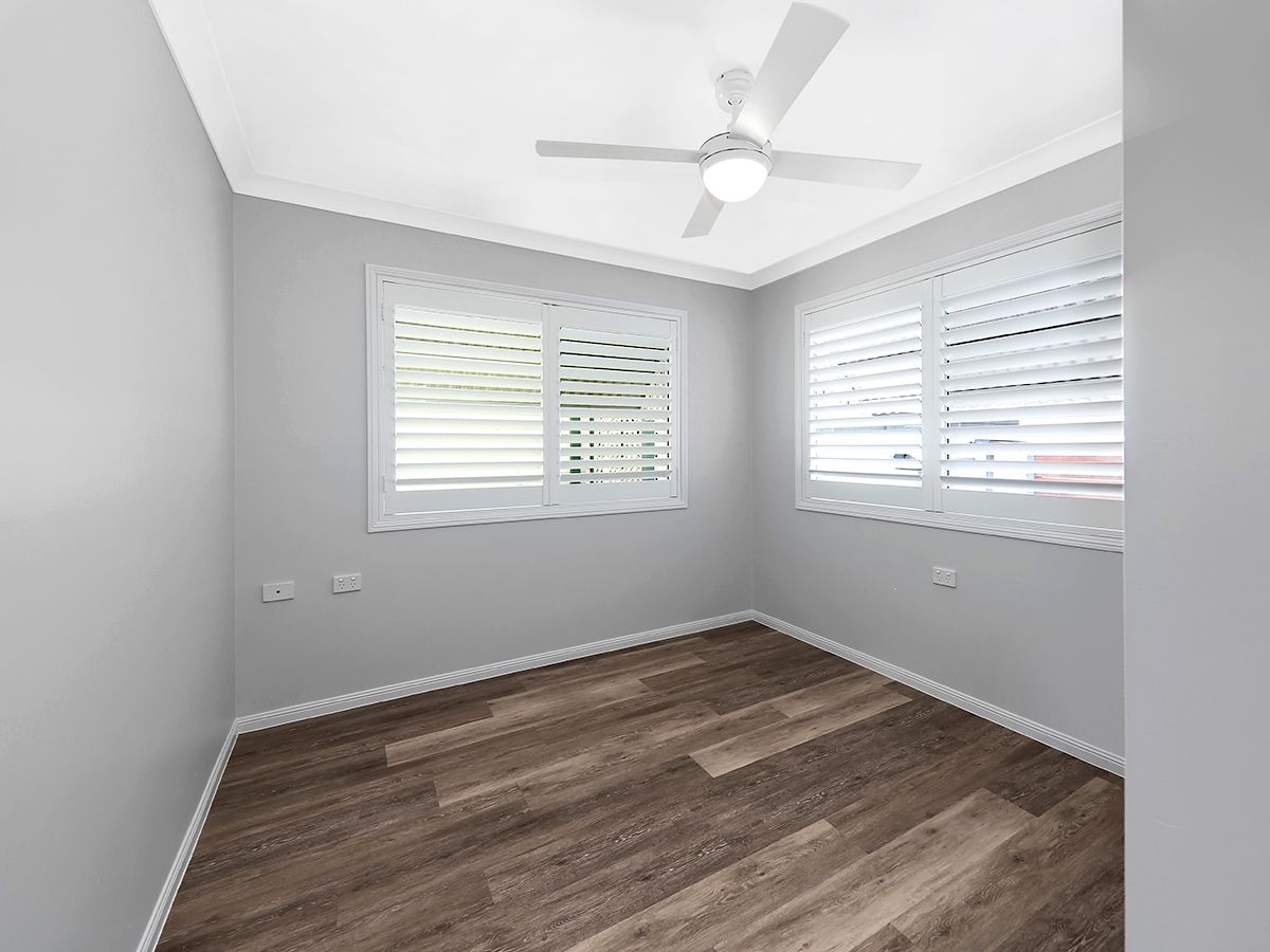 Villa - 2 Bedroom + Enclosed Sun Room + Renovated - SOLD!