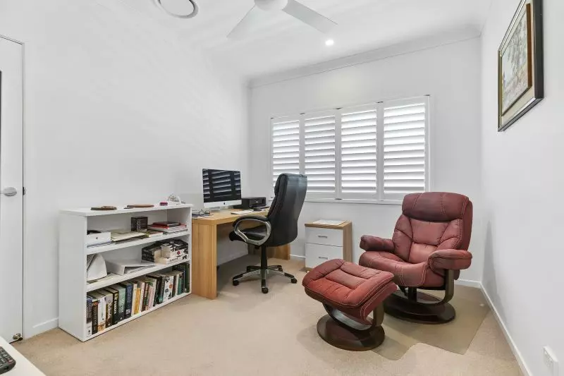 Site 230 - Established Peregrine