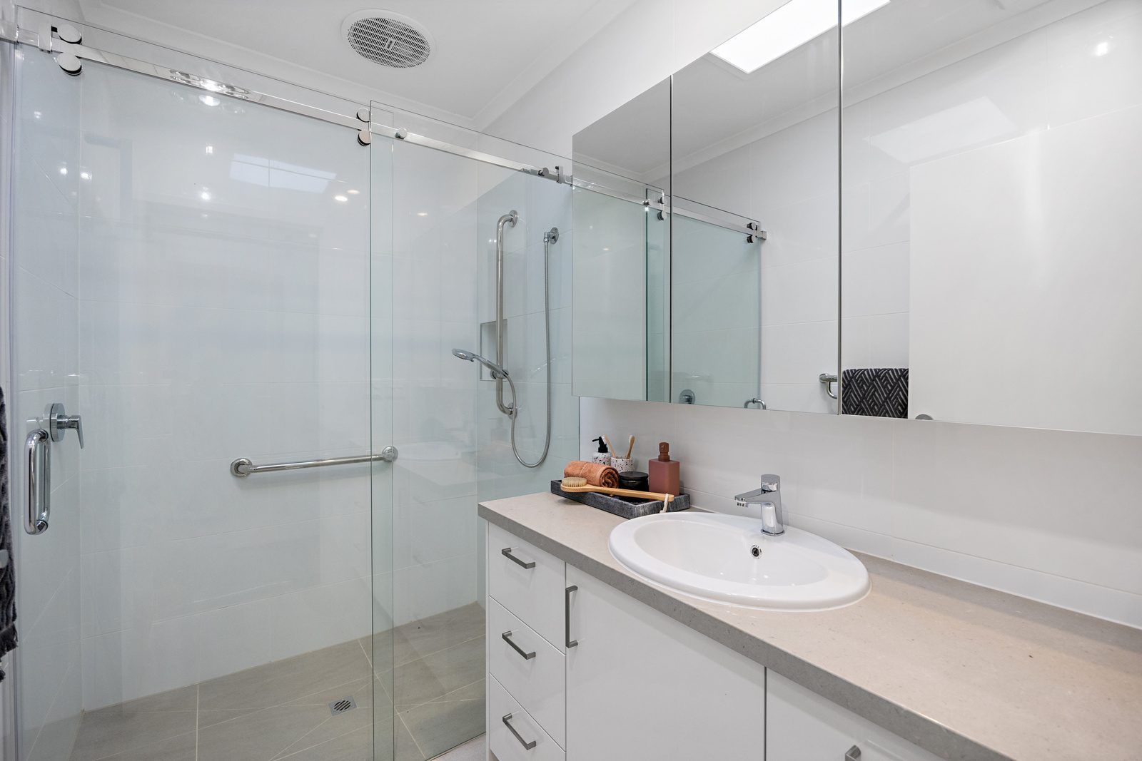 Well positioned two-bedroom villa