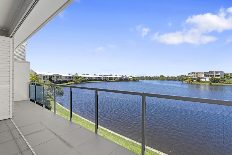 Stunning Three Bedroom Luxury Home with Breathtaking Water Views