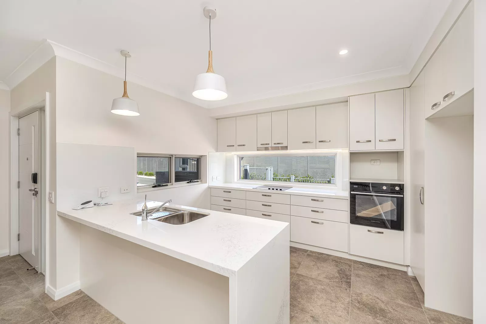 028 Ibis Crescent/33 Shearwater Drive, Shortland, NSW 2307