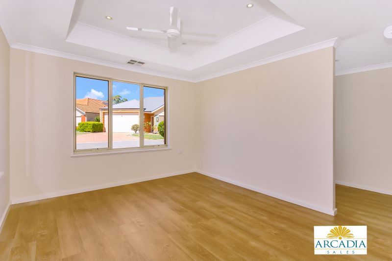 ARCADIA WATERS MANDURAH - Extra Wide Passageways & Spacious Living.