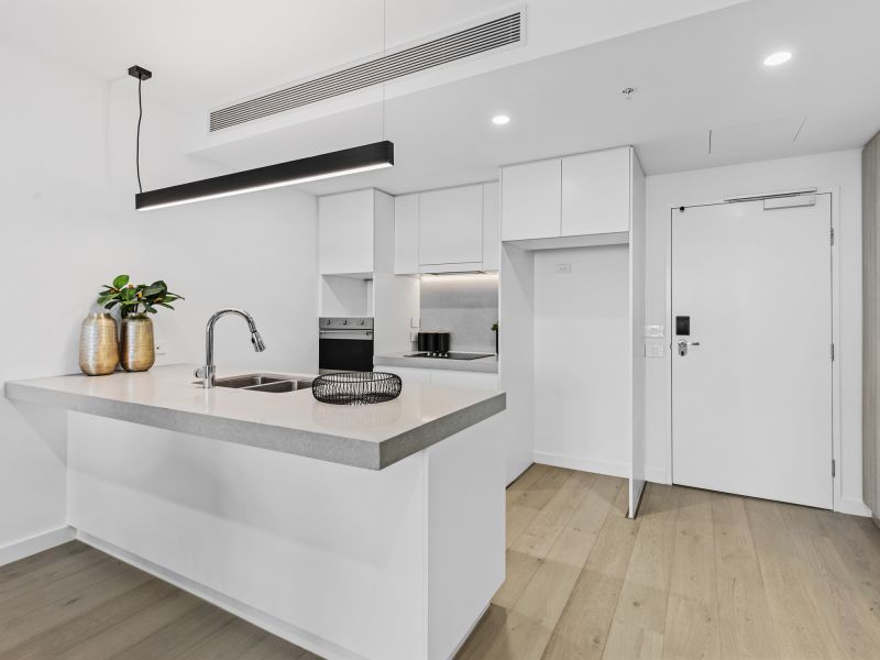 Bright, breezy and luxurious two-bed apartment