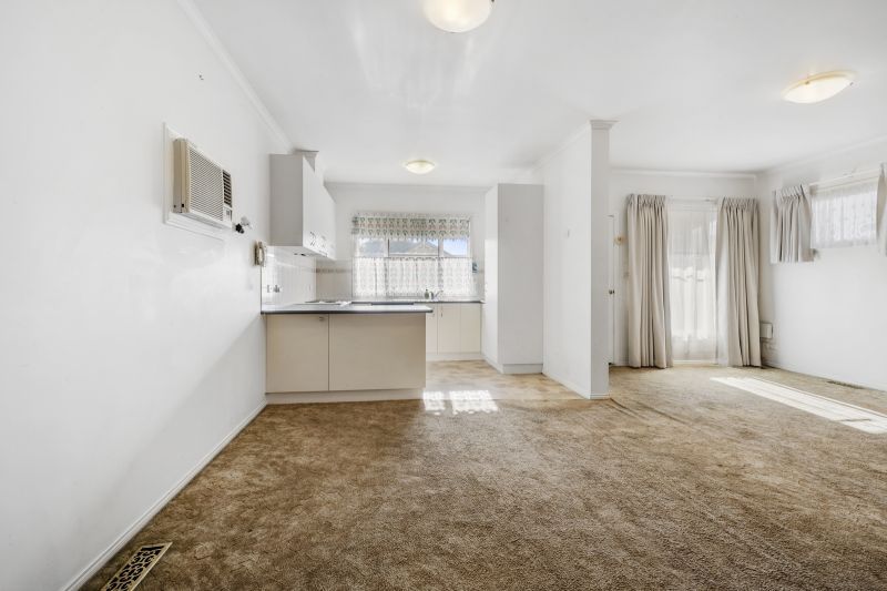 Close to Parkland and Ready to Move In