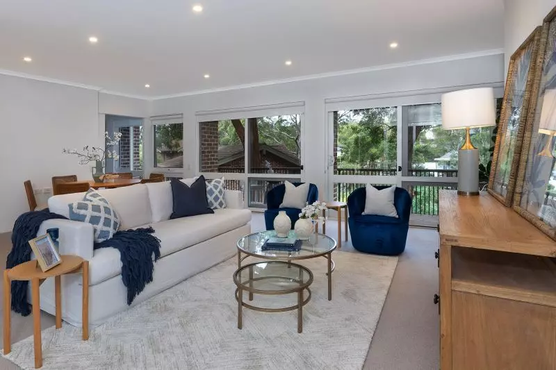 Fully Refurbished Large 3 Bedroom Unit with a Stunning Bushland Outlook