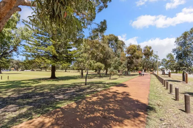 Charming Yokine Gem!