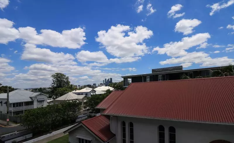 Discover the perfect blend of style and convenience in the Gabba