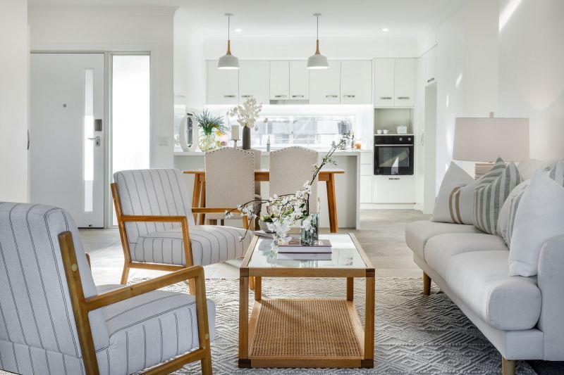 Relaxed retirement living with golf course views