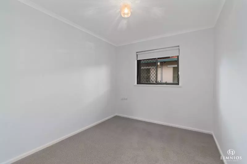 UNDER OFFER - Grandstand views of the Bowling Green