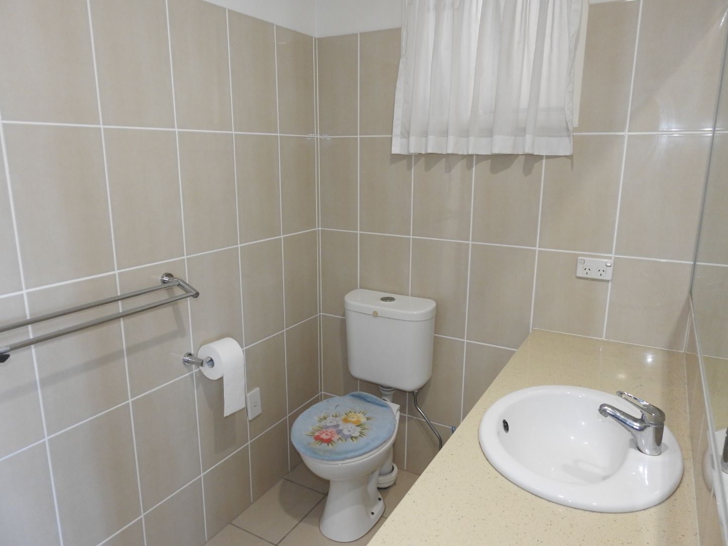 Beautifully presented, tidy 3 bedder.