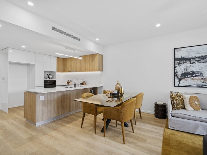 Open-plan two-bedroom apartment