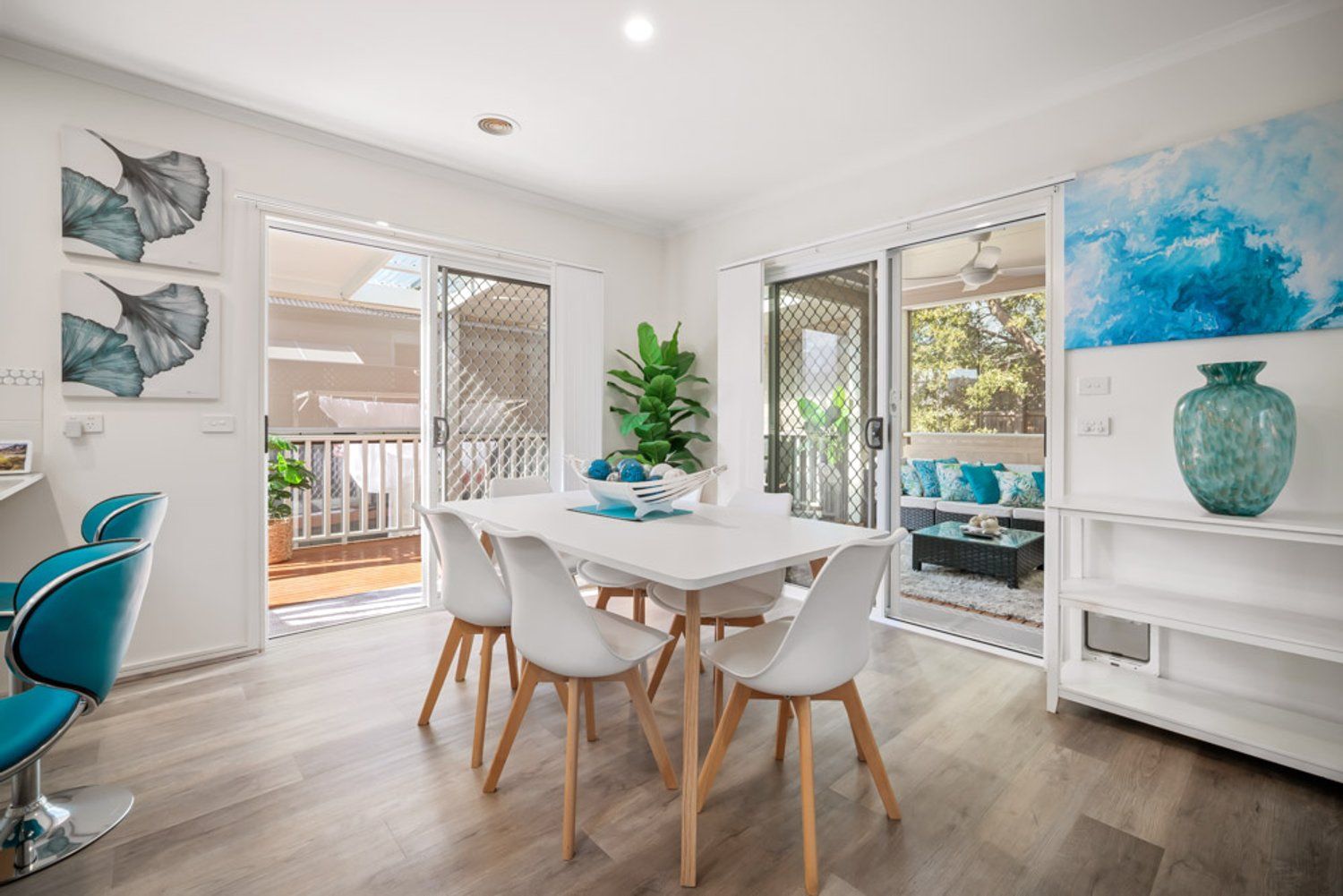 Lifestyle Chelsea Heights - Stylish living, seamless indoor-outdoor entertaining