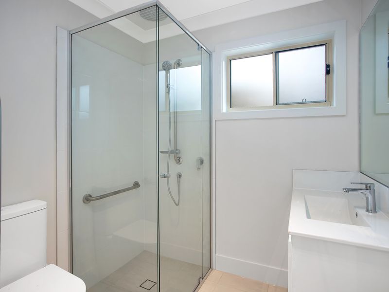 Stylish Villa with Scenic Views and Expansive Elevated Courtyard