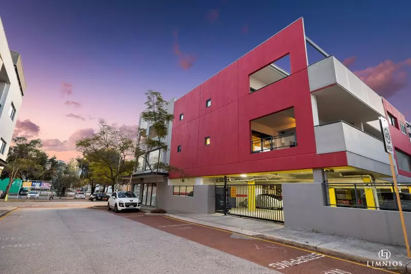 BIG On Space With MASSIVE Terrace!